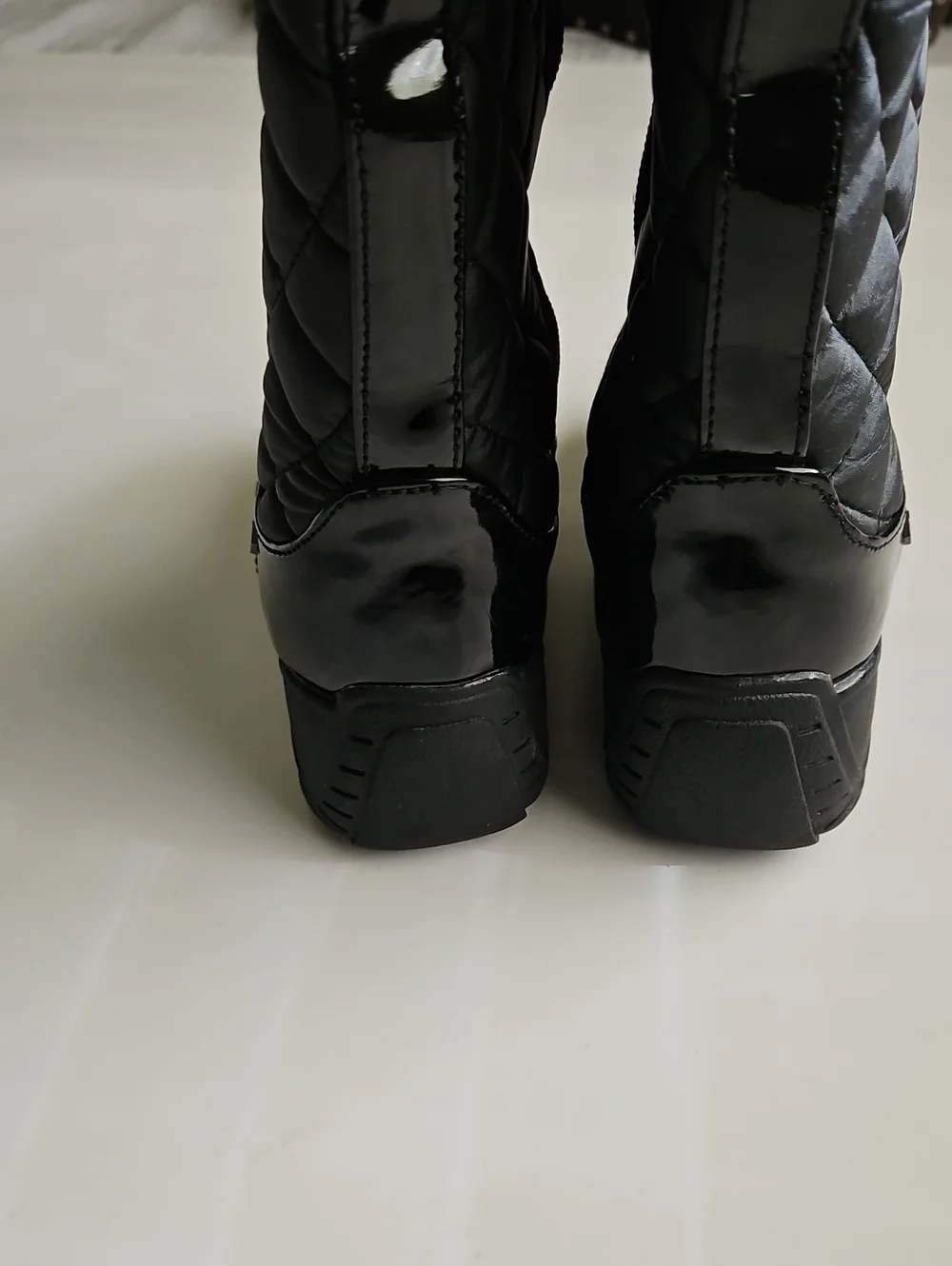 Khombu Black Quilted Knee-High Rain Boots